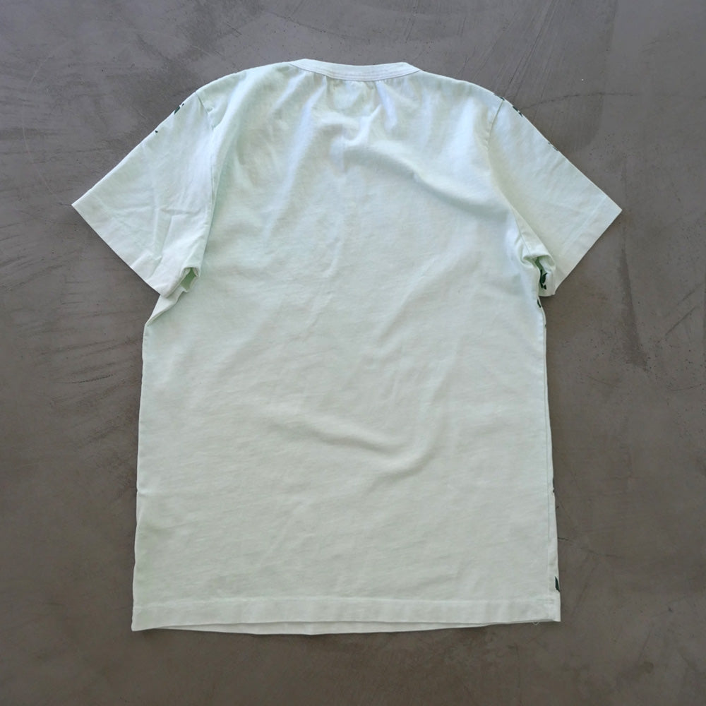 t-shirt con foglioline